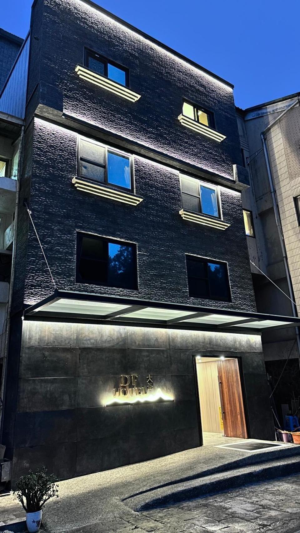 Dafong Hotel Zhongzheng  Exterior photo