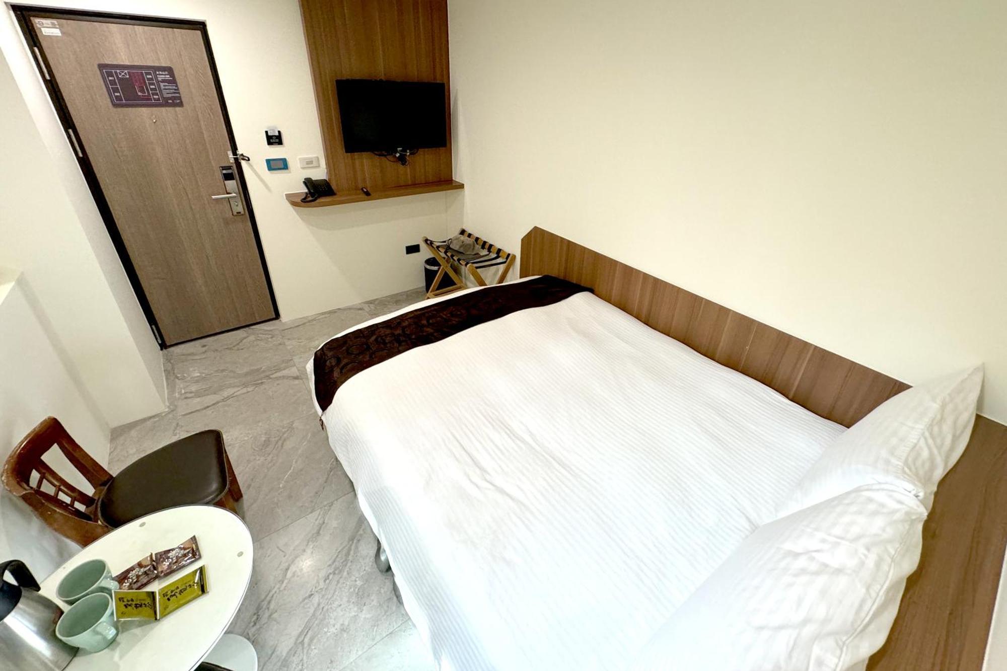 Dafong Hotel Zhongzheng  Exterior photo